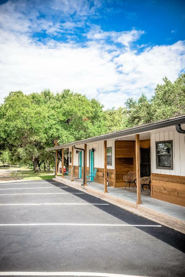 Stonewall Motor Lodge Bagian luar foto
