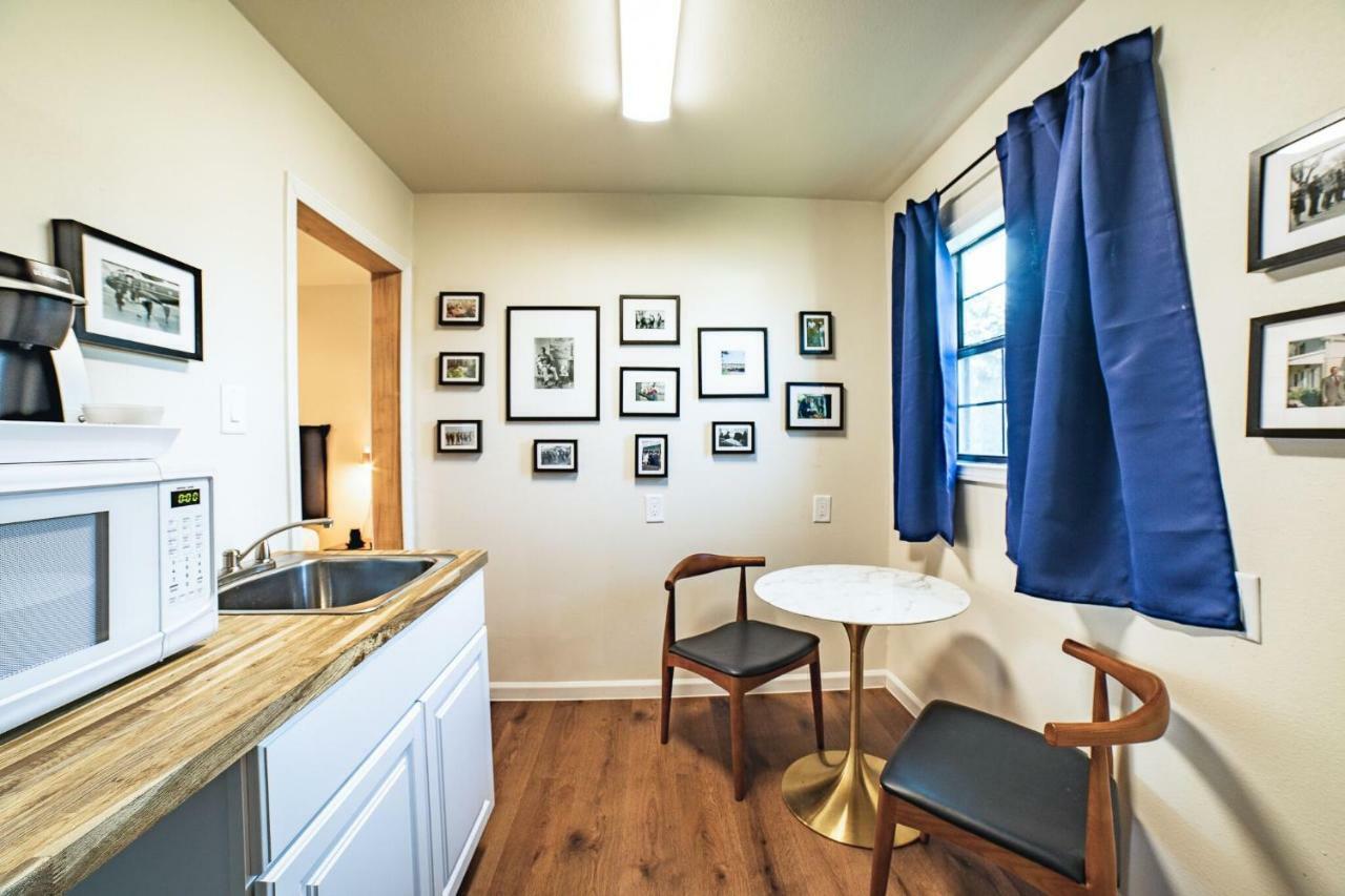 Stonewall Motor Lodge Bagian luar foto